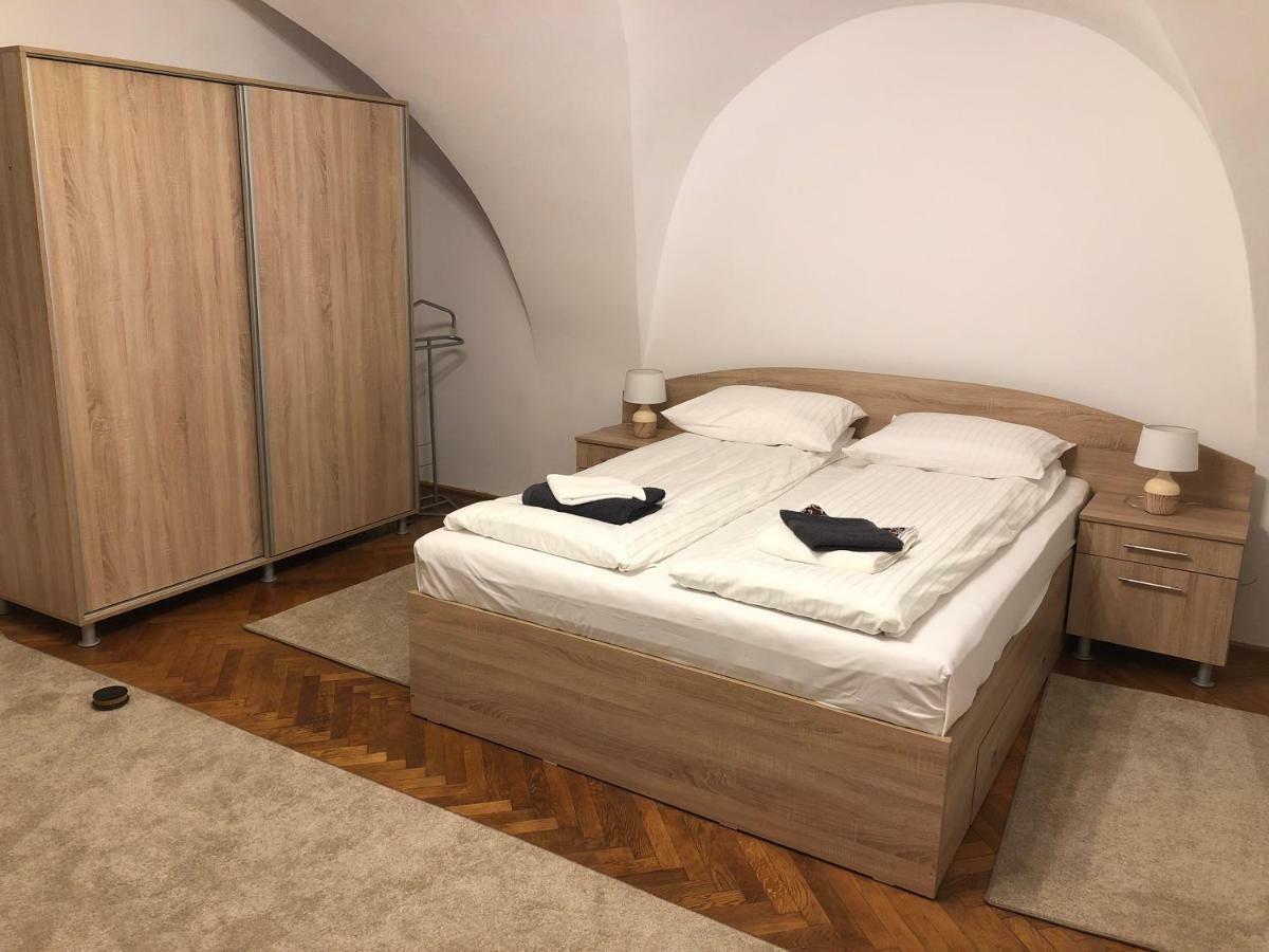 Enjoy Apartment Sibiu Bagian luar foto